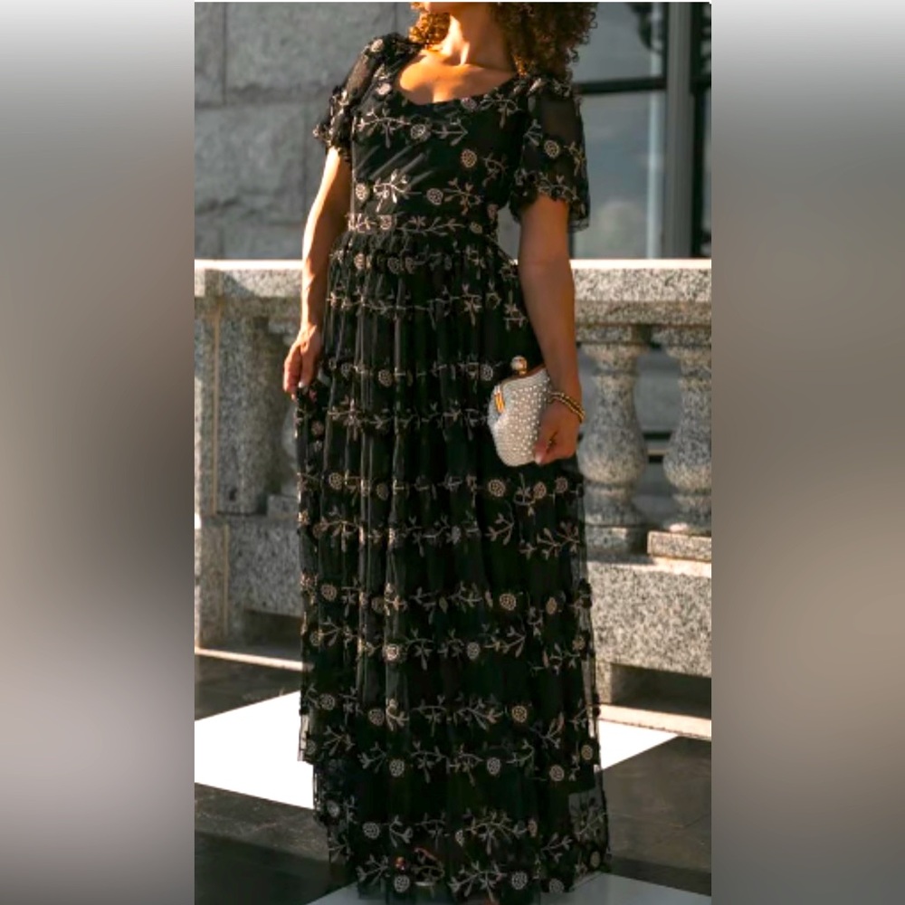 Ivy city co Athena dress in black, size L. EEUC.
